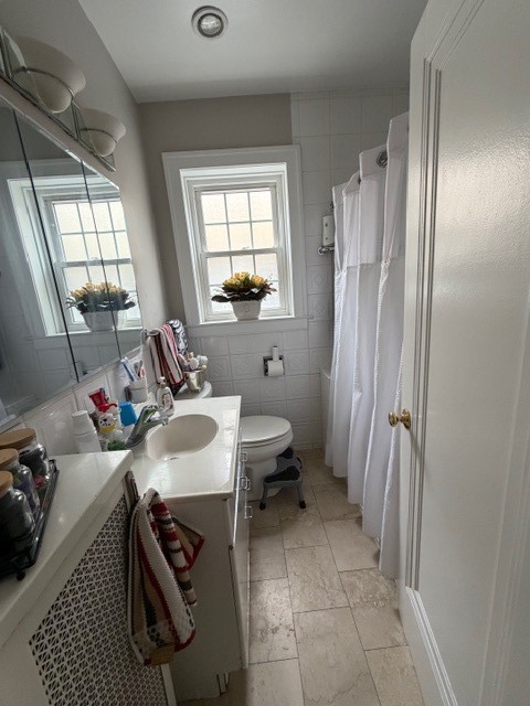 4820 Elm Street #3, Skokie, IL 60077