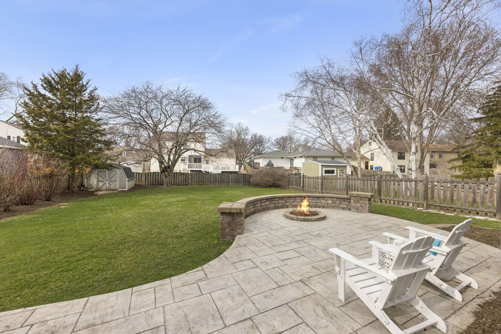 1552 Independence Court, St. Charles, IL 60174