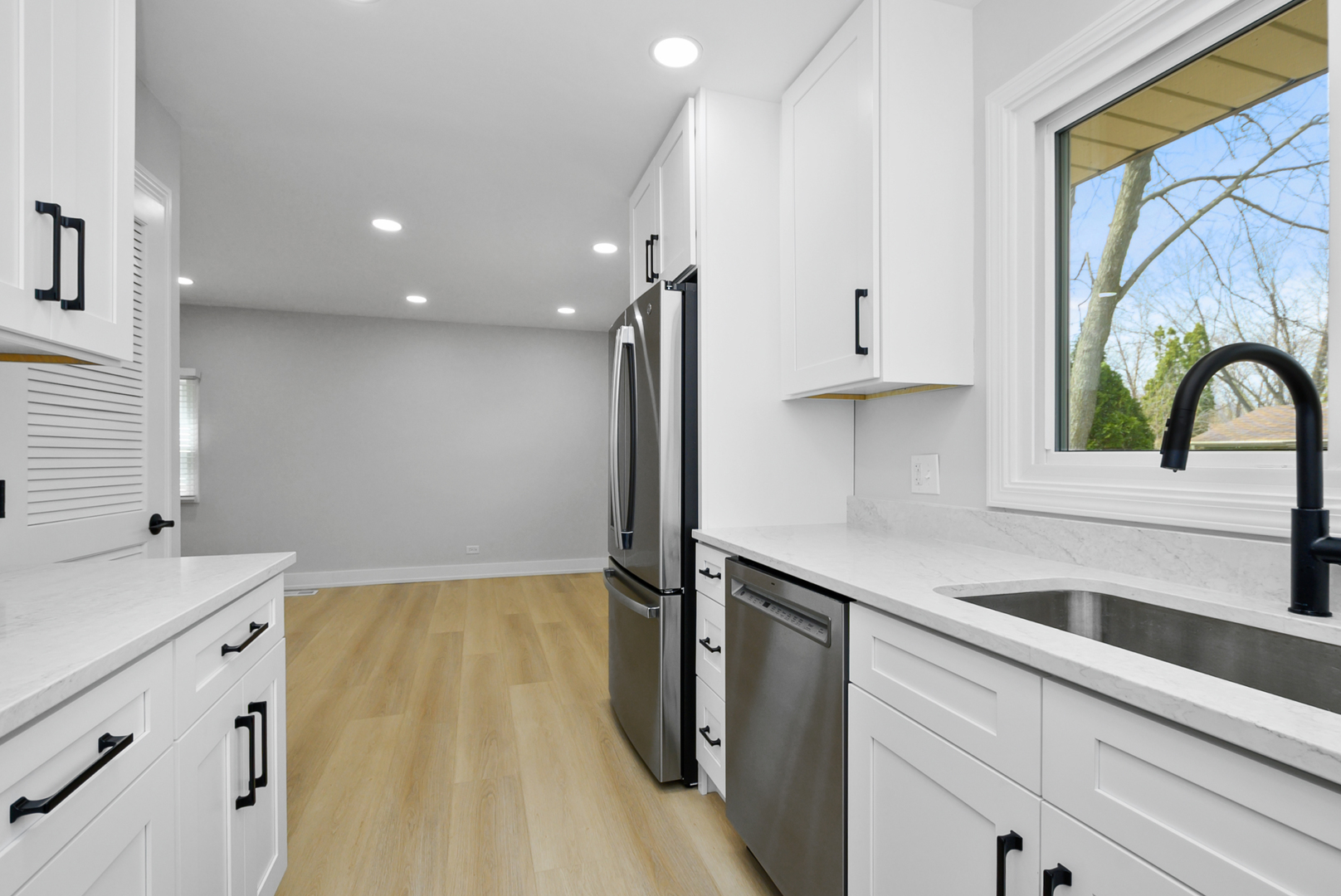 7800 W Kingston Drive, Frankfort, IL 60423