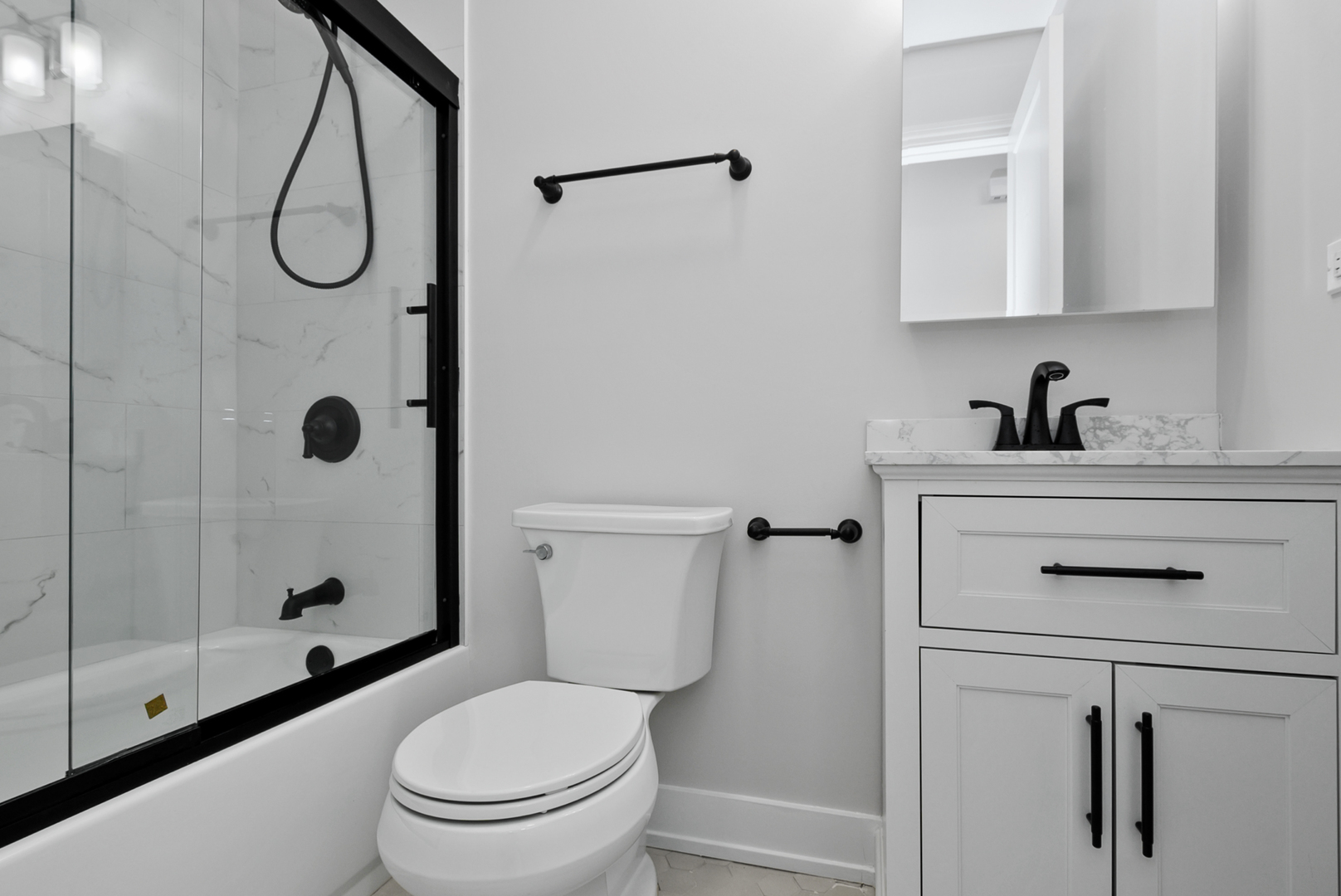 7800 W Kingston Drive, Frankfort, IL 60423