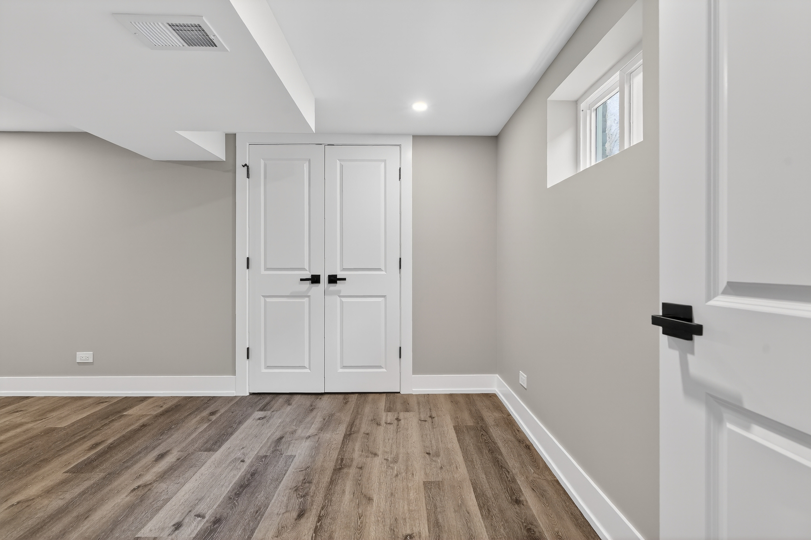 10533 S Whipple Street, Chicago, IL 60655