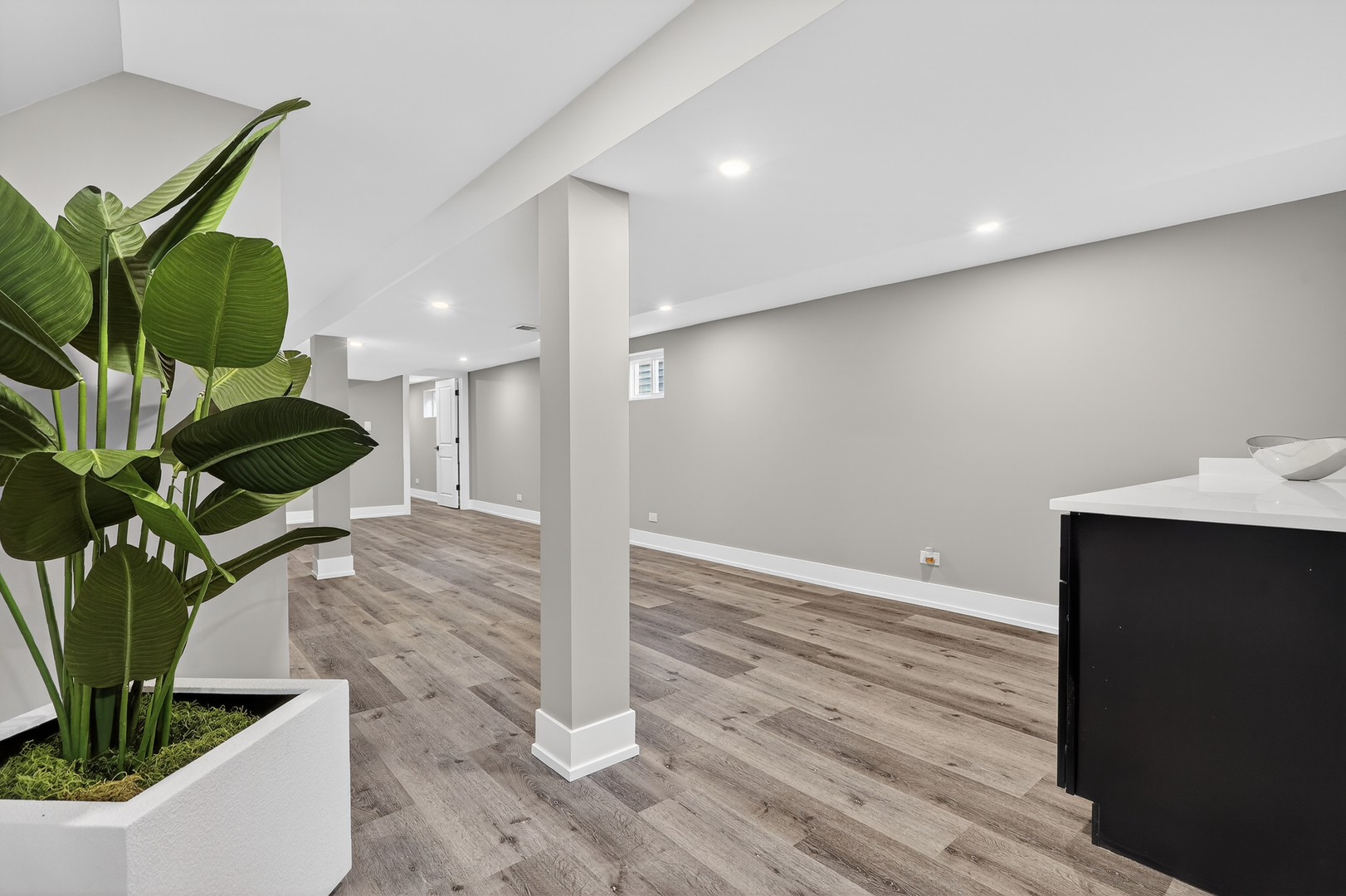 10533 S Whipple Street, Chicago, IL 60655