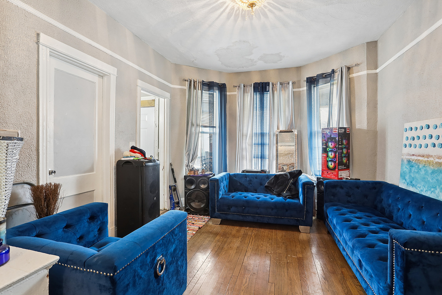 7814 S Saint LAWRENCE Avenue, Chicago, IL 60619