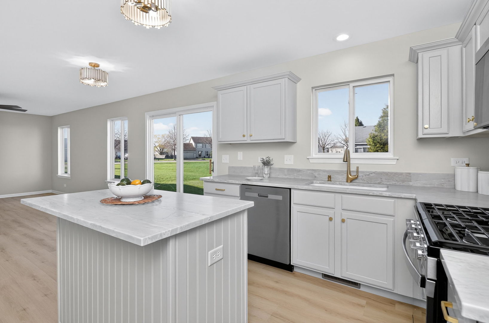 608 Hemmingsen Street, Plano, IL 60545