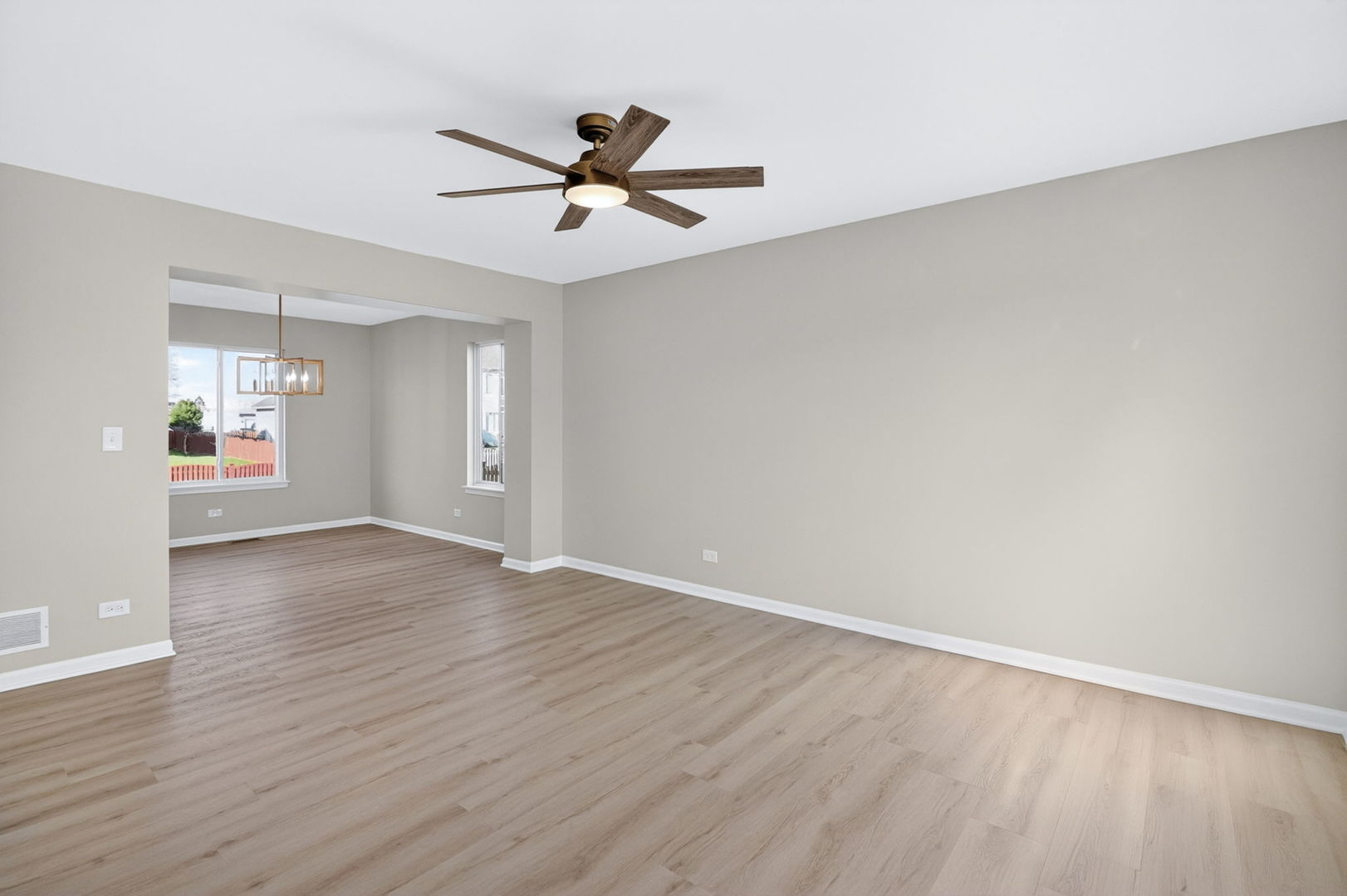 608 Hemmingsen Street, Plano, IL 60545