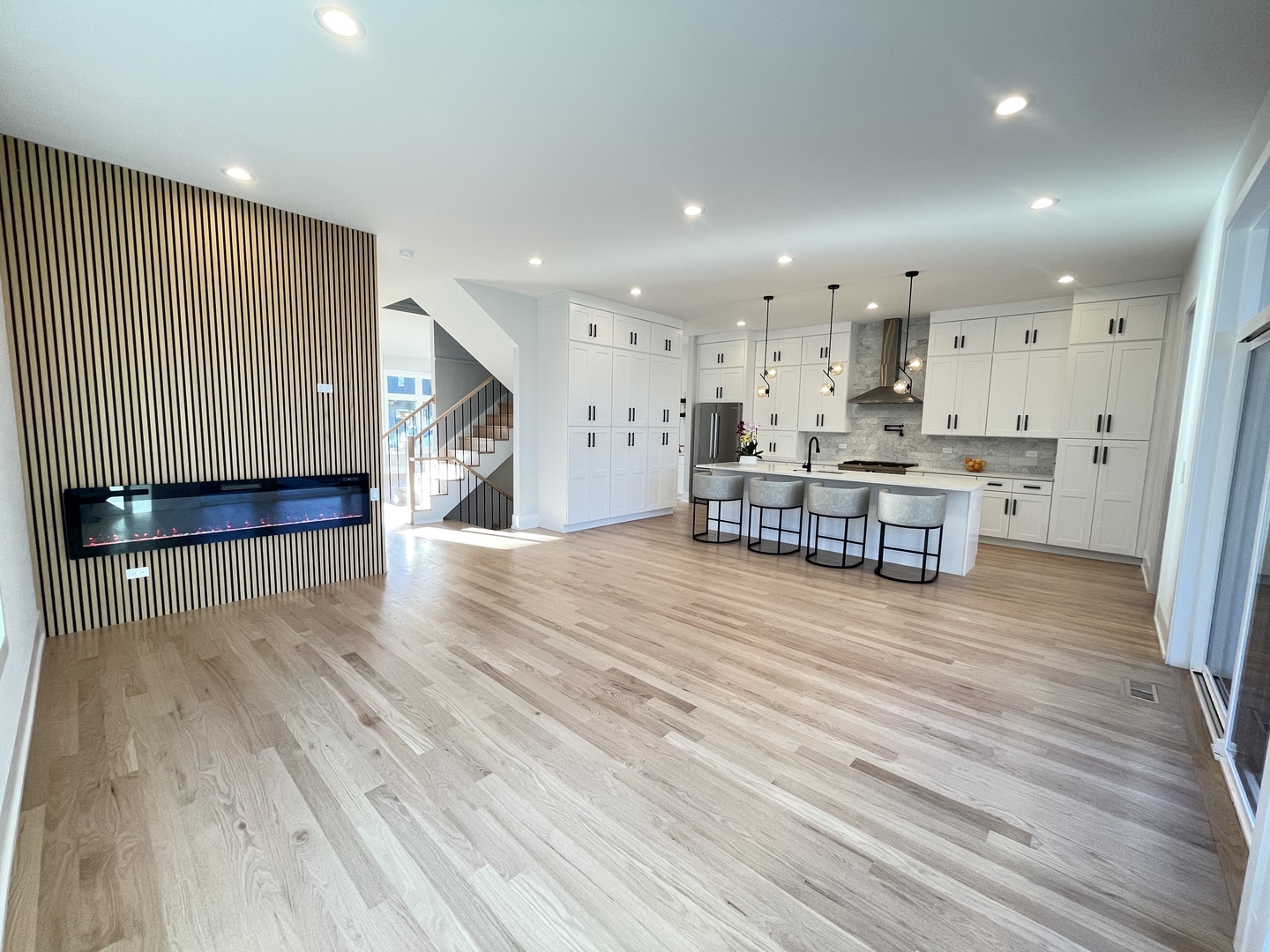 7301 N Oriole Avenue, Chicago, IL 60631