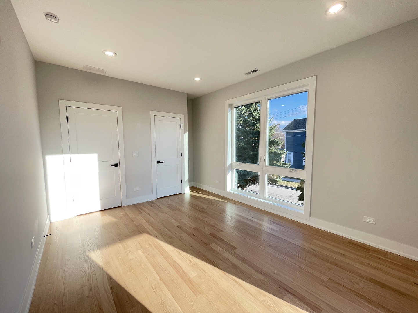 7301 N Oriole Avenue, Chicago, IL 60631