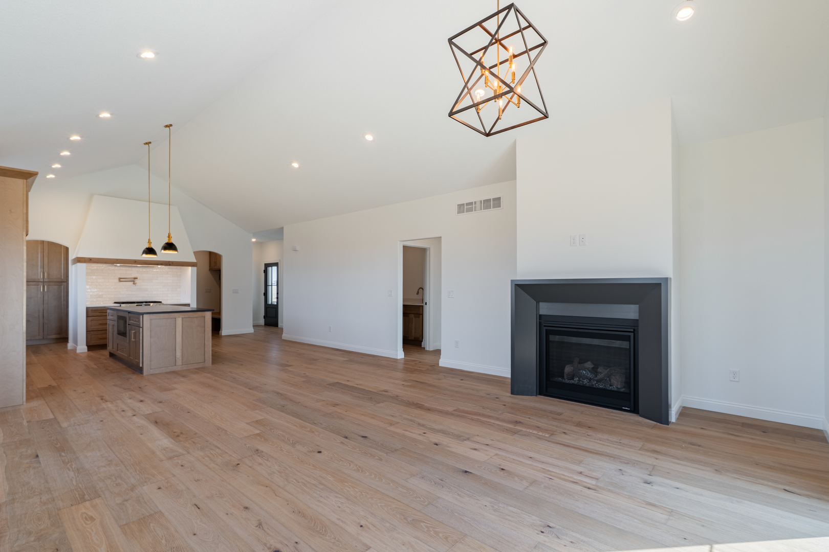 214 Allison Road, Lexington, IL 61753