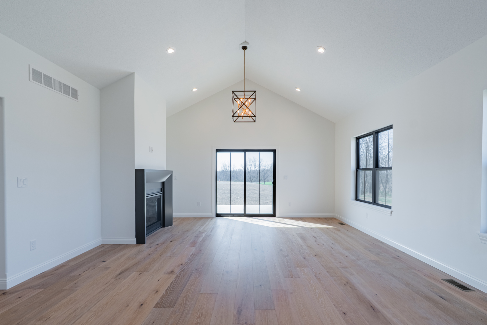 214 Allison Road, Lexington, IL 61753