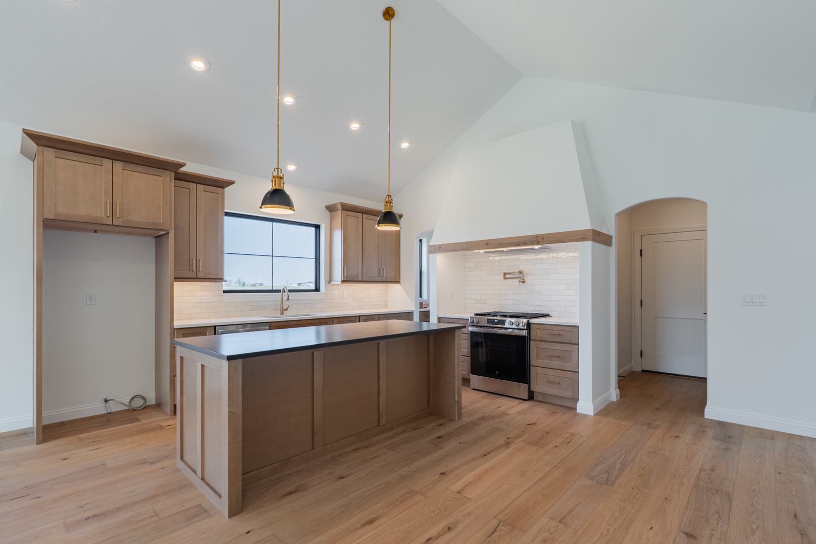 214 Allison Road, Lexington, IL 61753