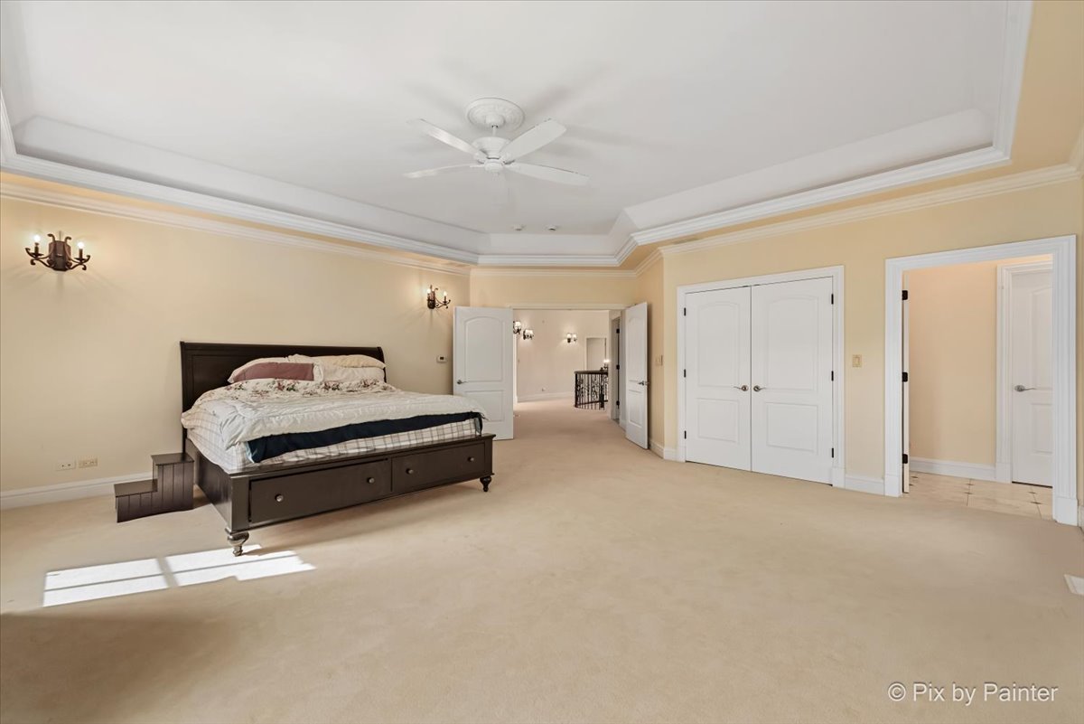 27 W Onwentsia Road, Lake Forest, IL 60045