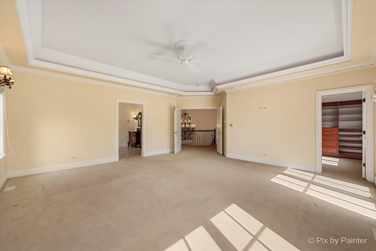 27 W Onwentsia Road, Lake Forest, IL 60045