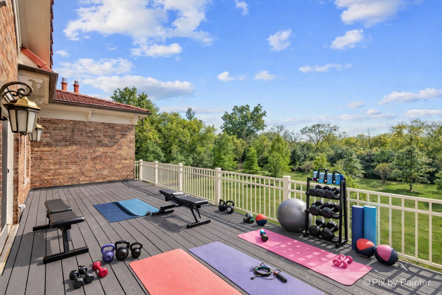 27 W Onwentsia Road, Lake Forest, IL 60045