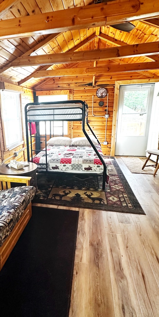 21-54 Woodhaven Lakes Drive, Sublette, IL 61367