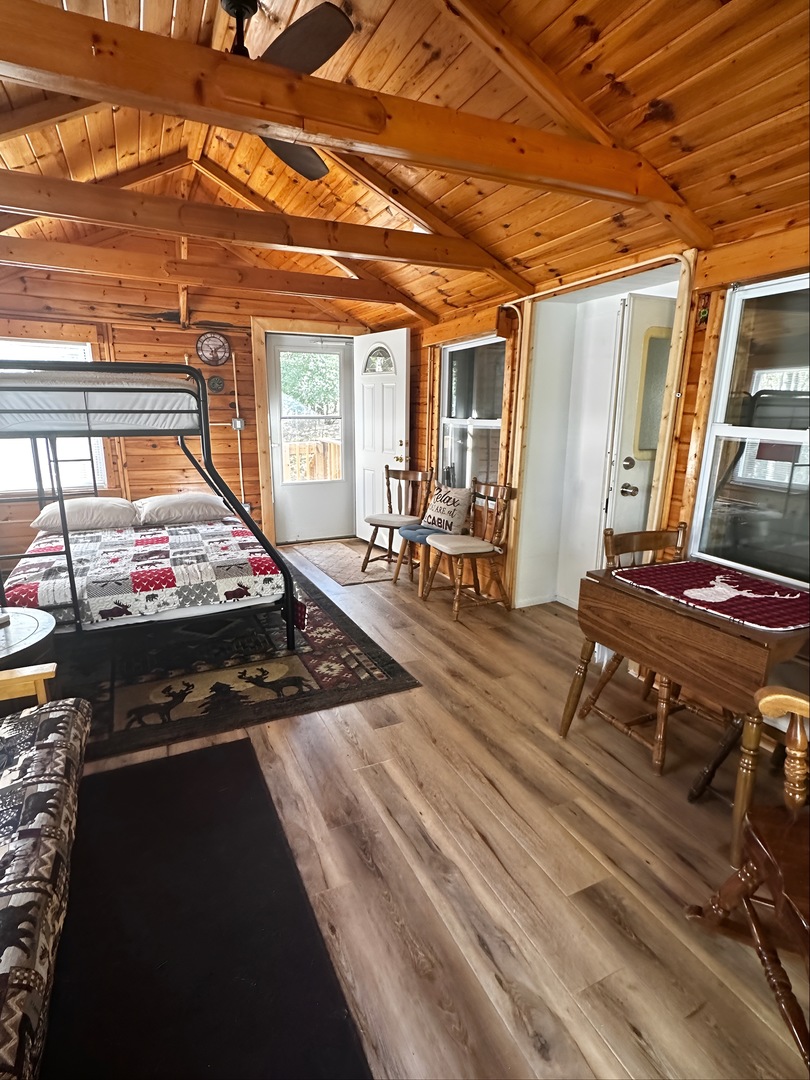 21-54 Woodhaven Lakes Drive, Sublette, IL 61367