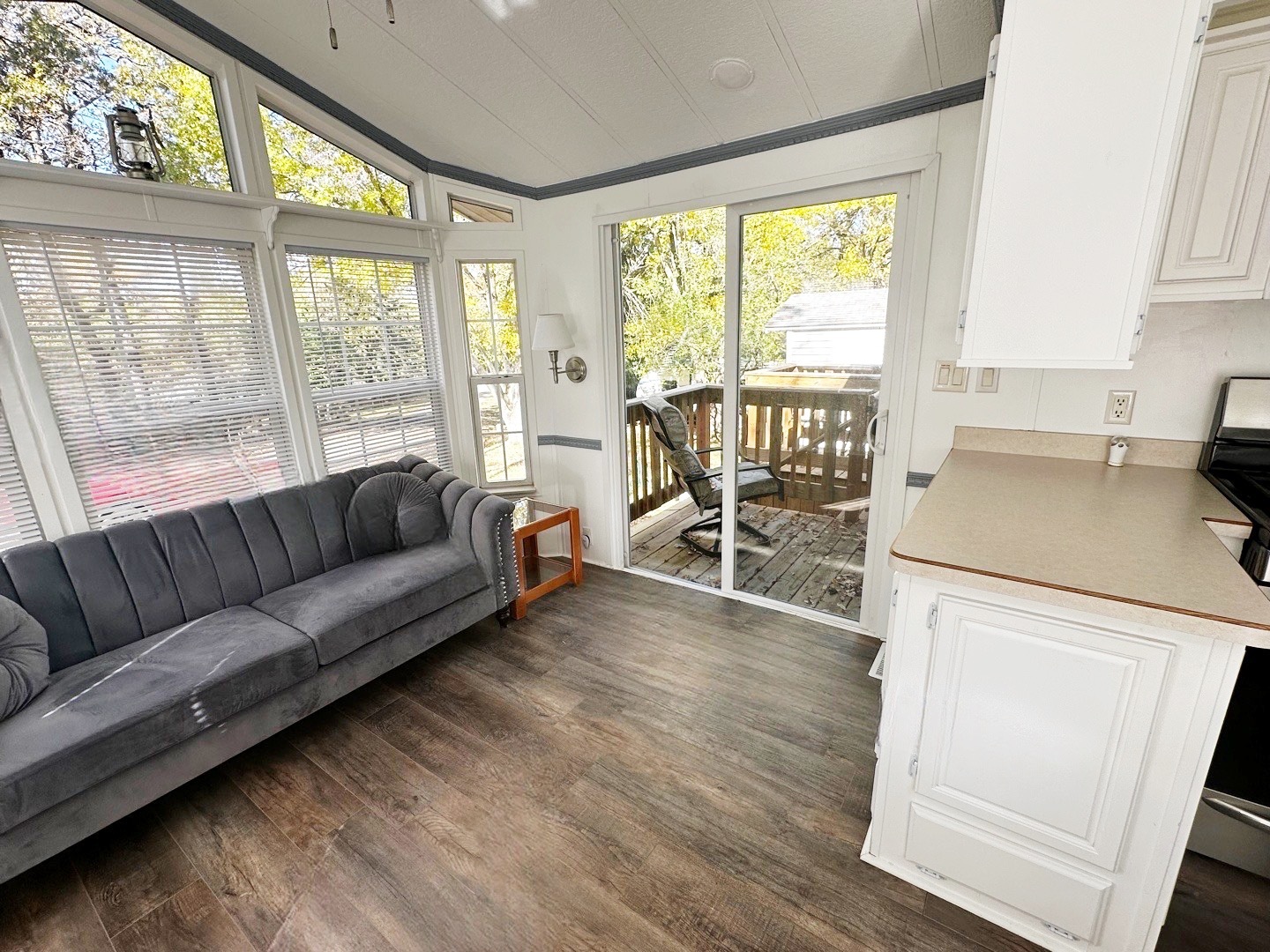 21-54 Woodhaven Lakes Drive, Sublette, IL 61367