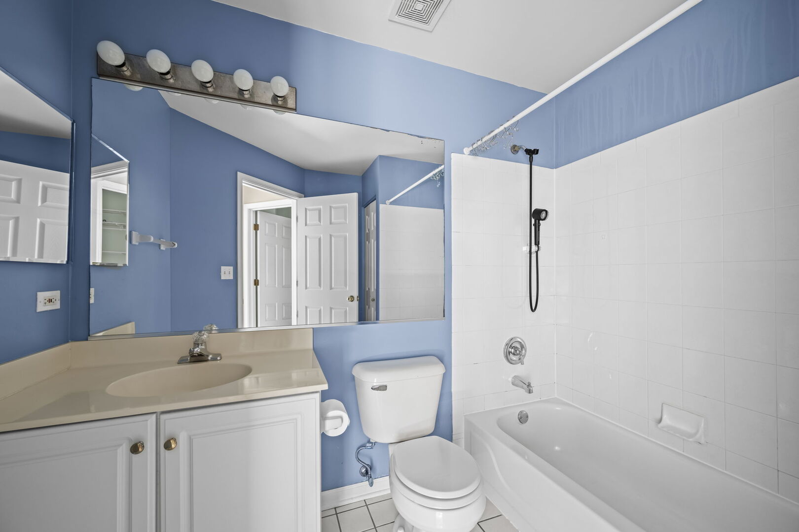 1165 Windham Lane #1165, Elk Grove Village, IL 60007