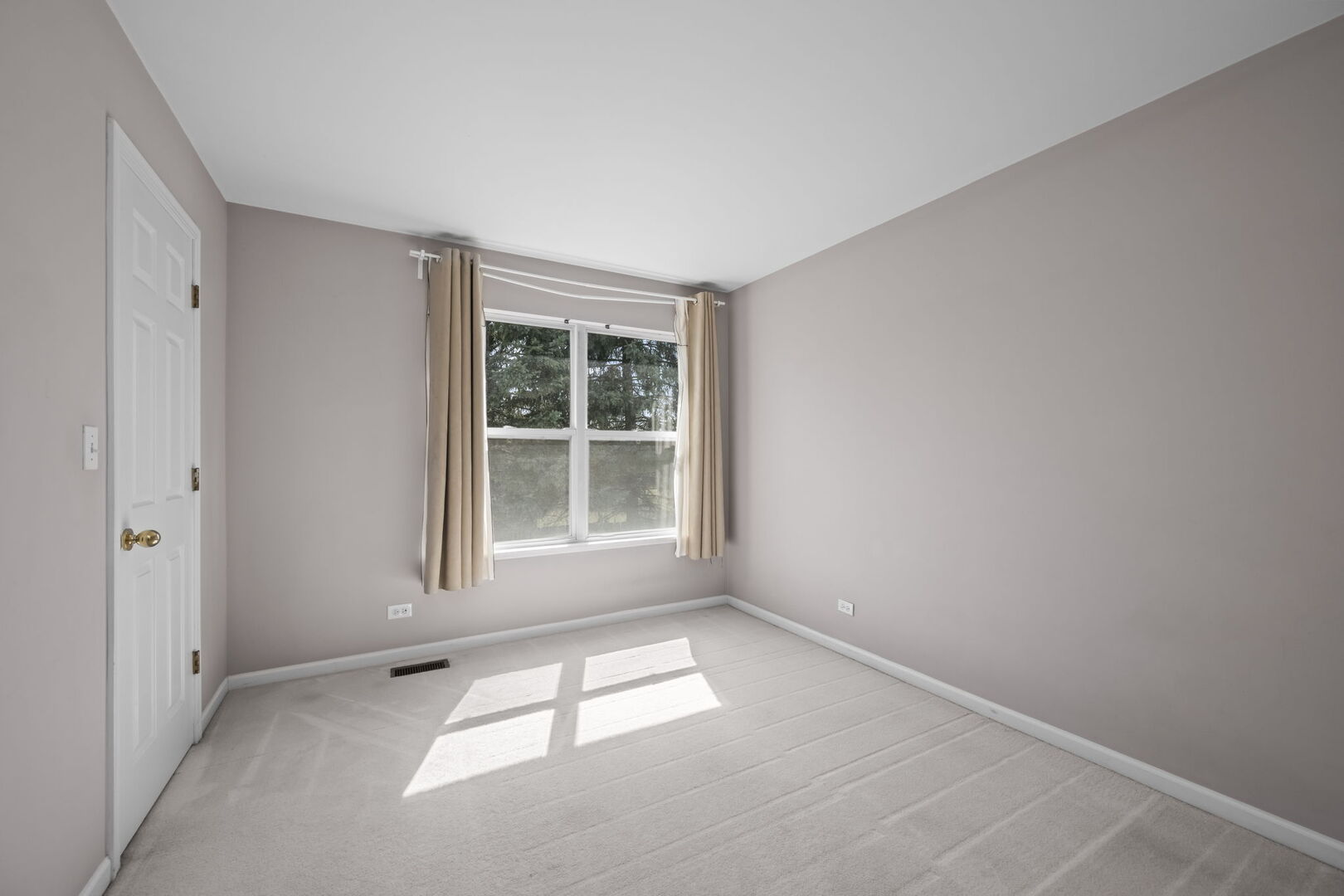 1165 Windham Lane #1165, Elk Grove Village, IL 60007