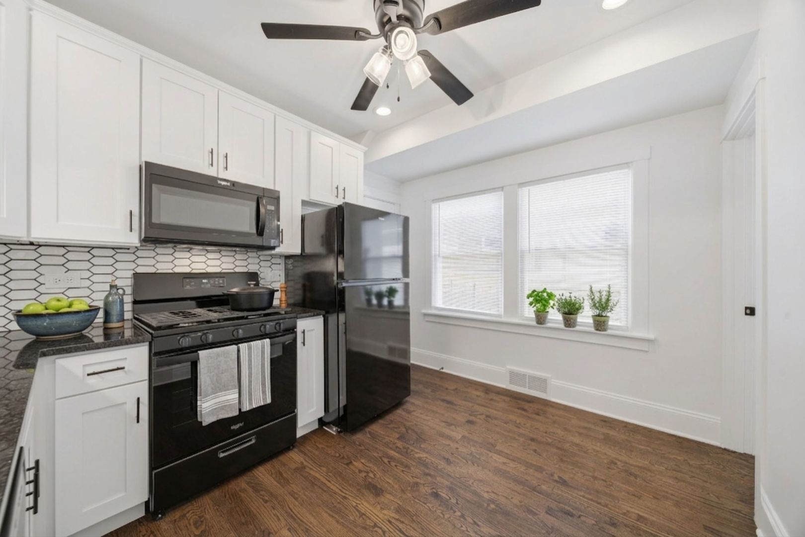 12211 Irving Avenue, Blue Island, IL 60406