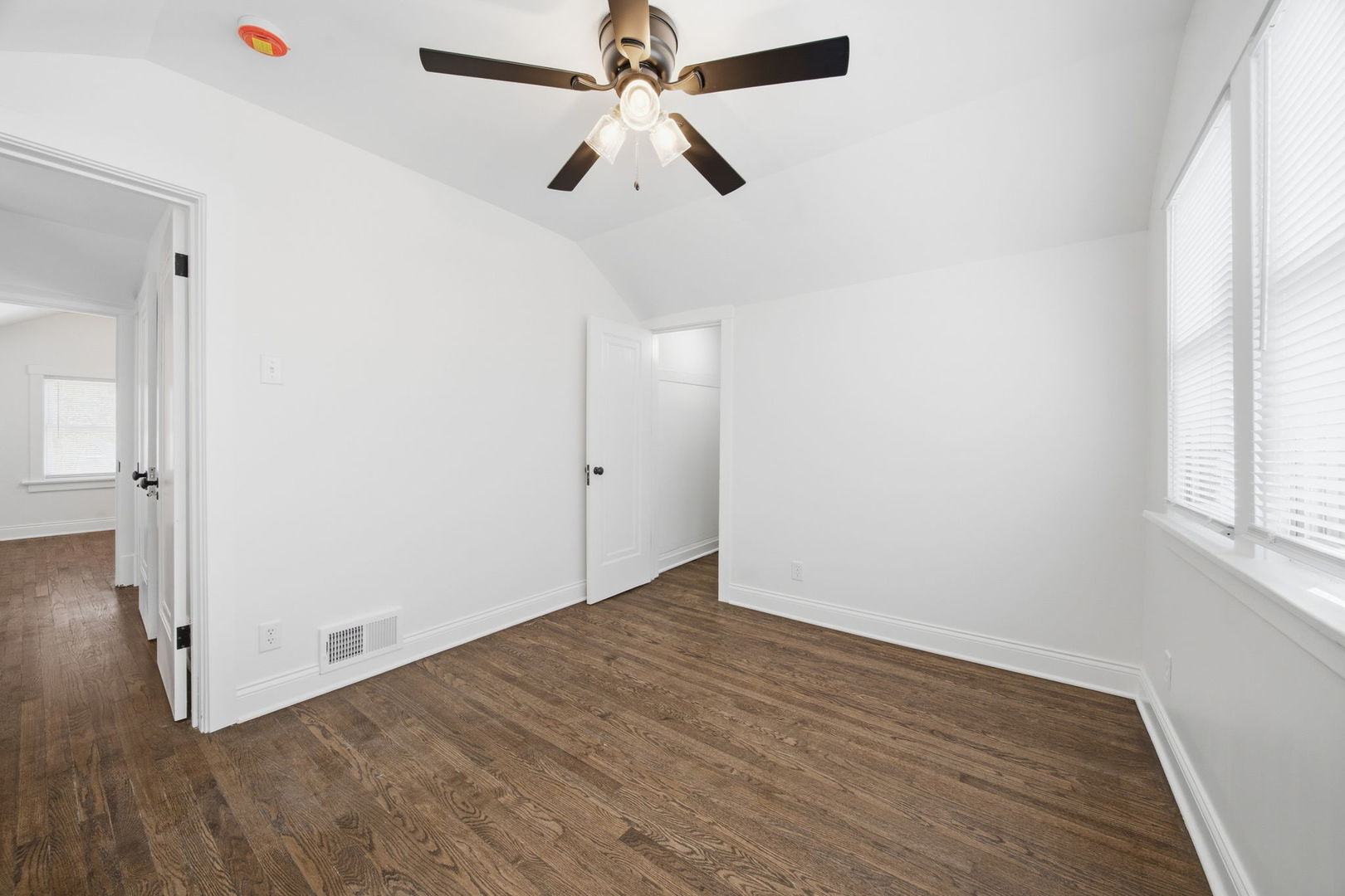 12211 Irving Avenue, Blue Island, IL 60406