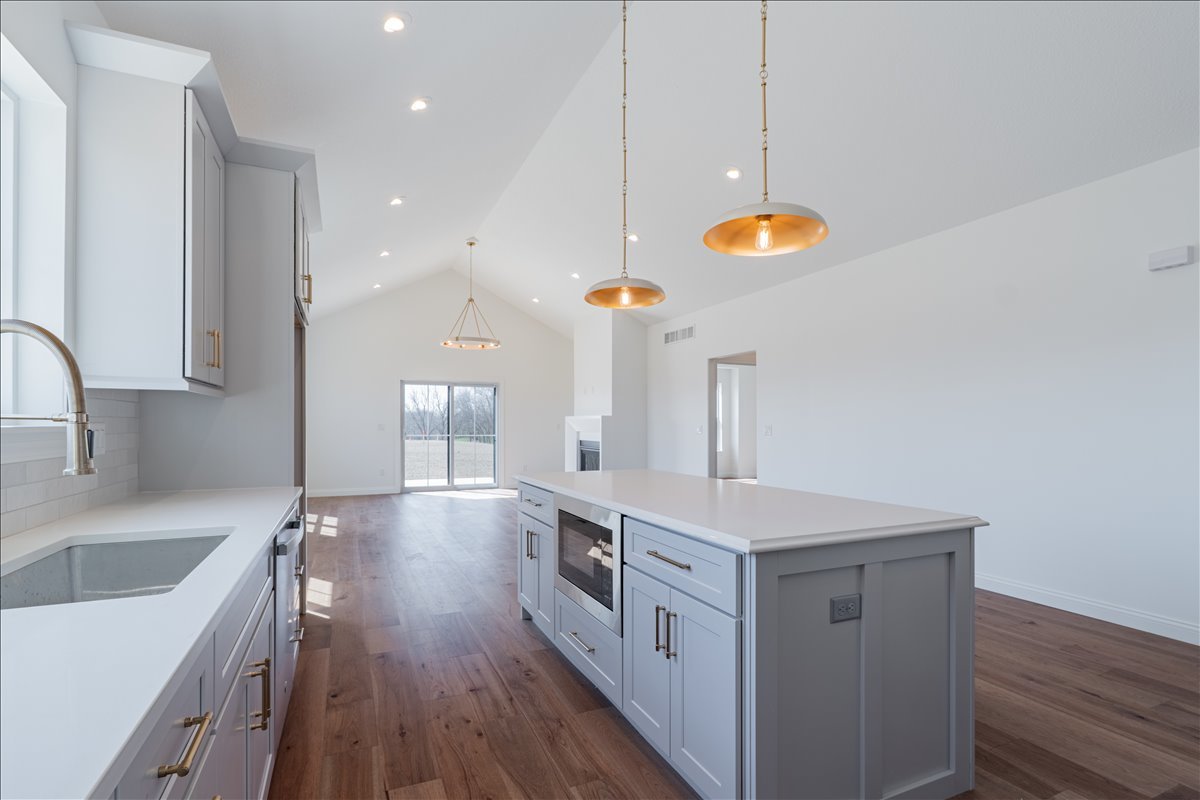 212 Allison Road, Lexington, IL 61753