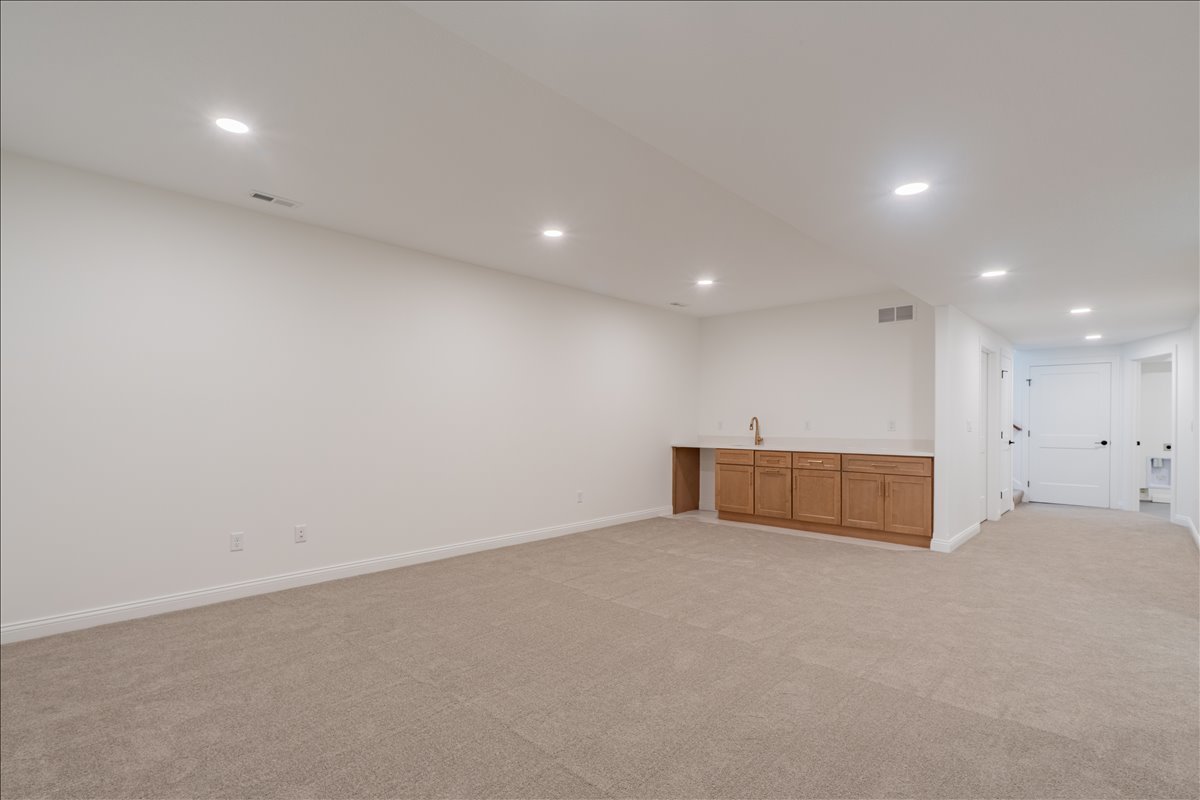 212 Allison Road, Lexington, IL 61753