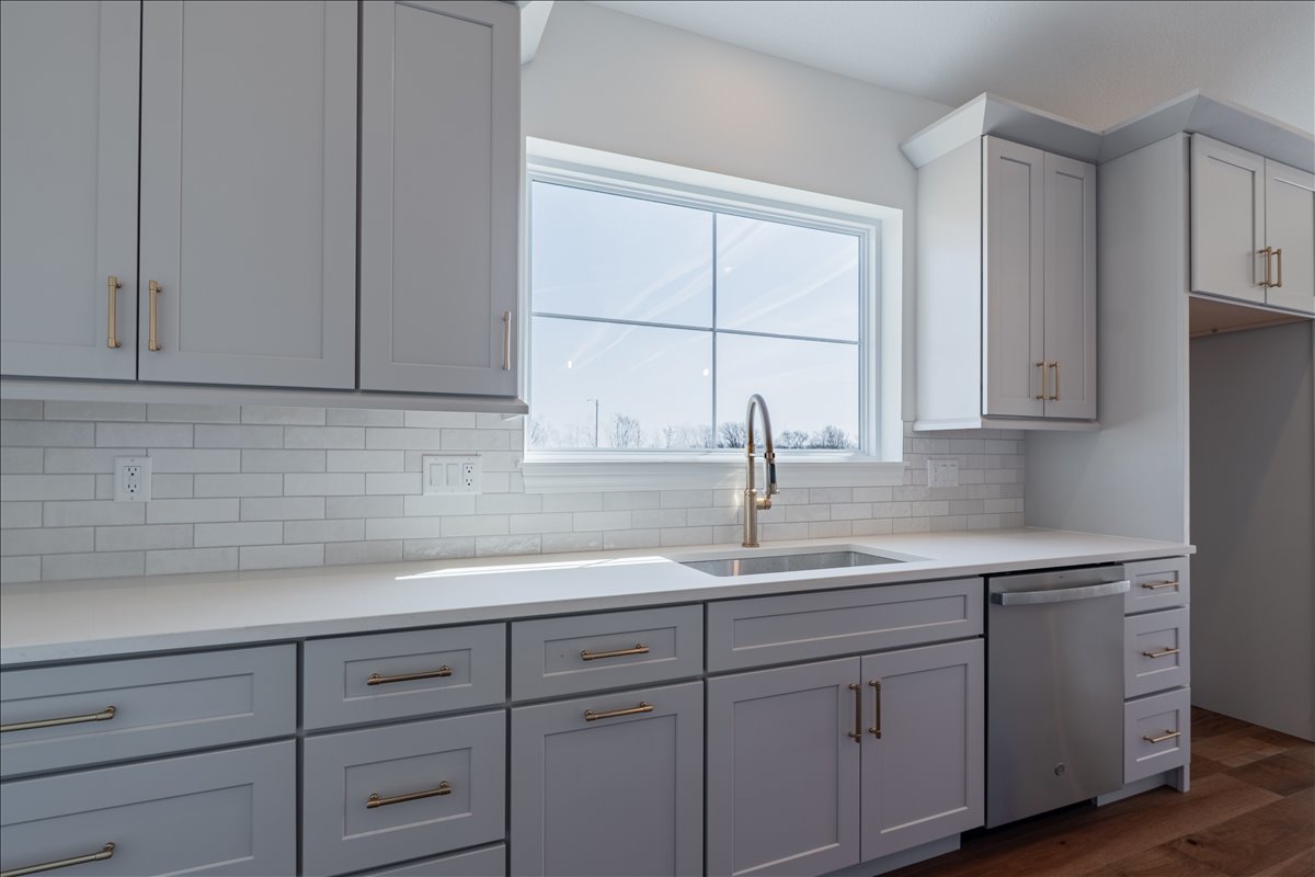 212 Allison Road, Lexington, IL 61753