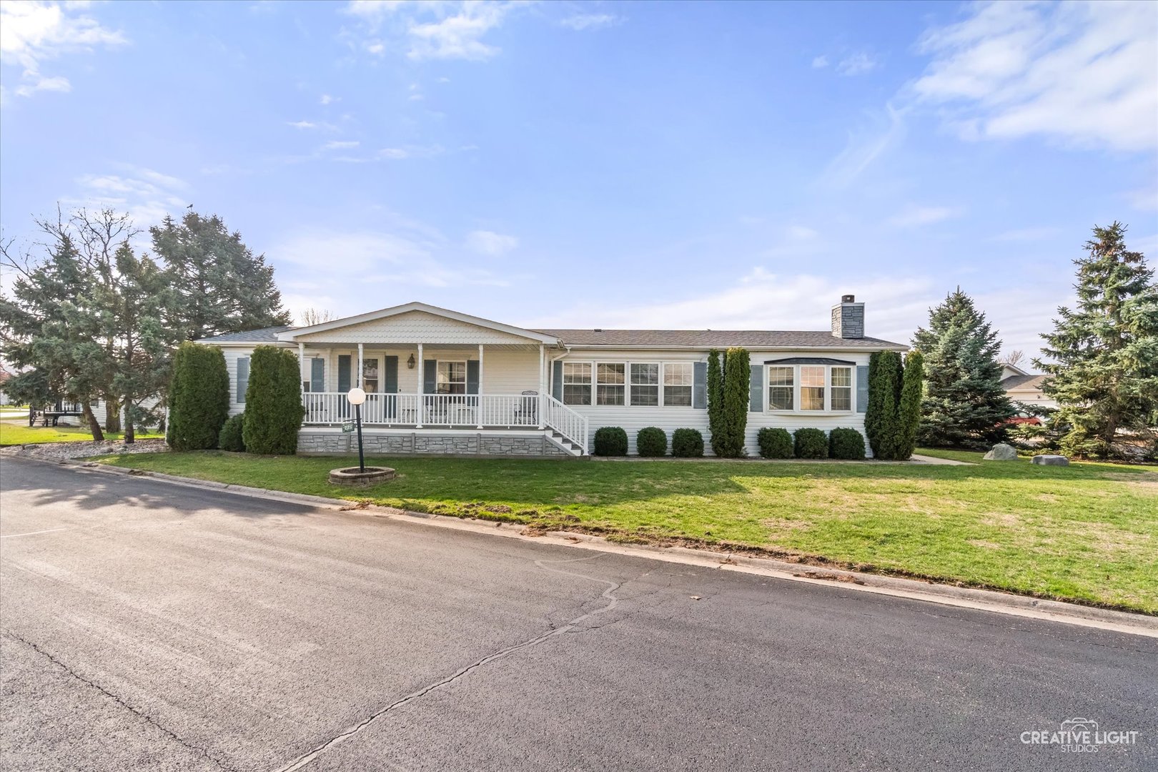 225 Meadowlark Lane, Sandwich, IL 60548