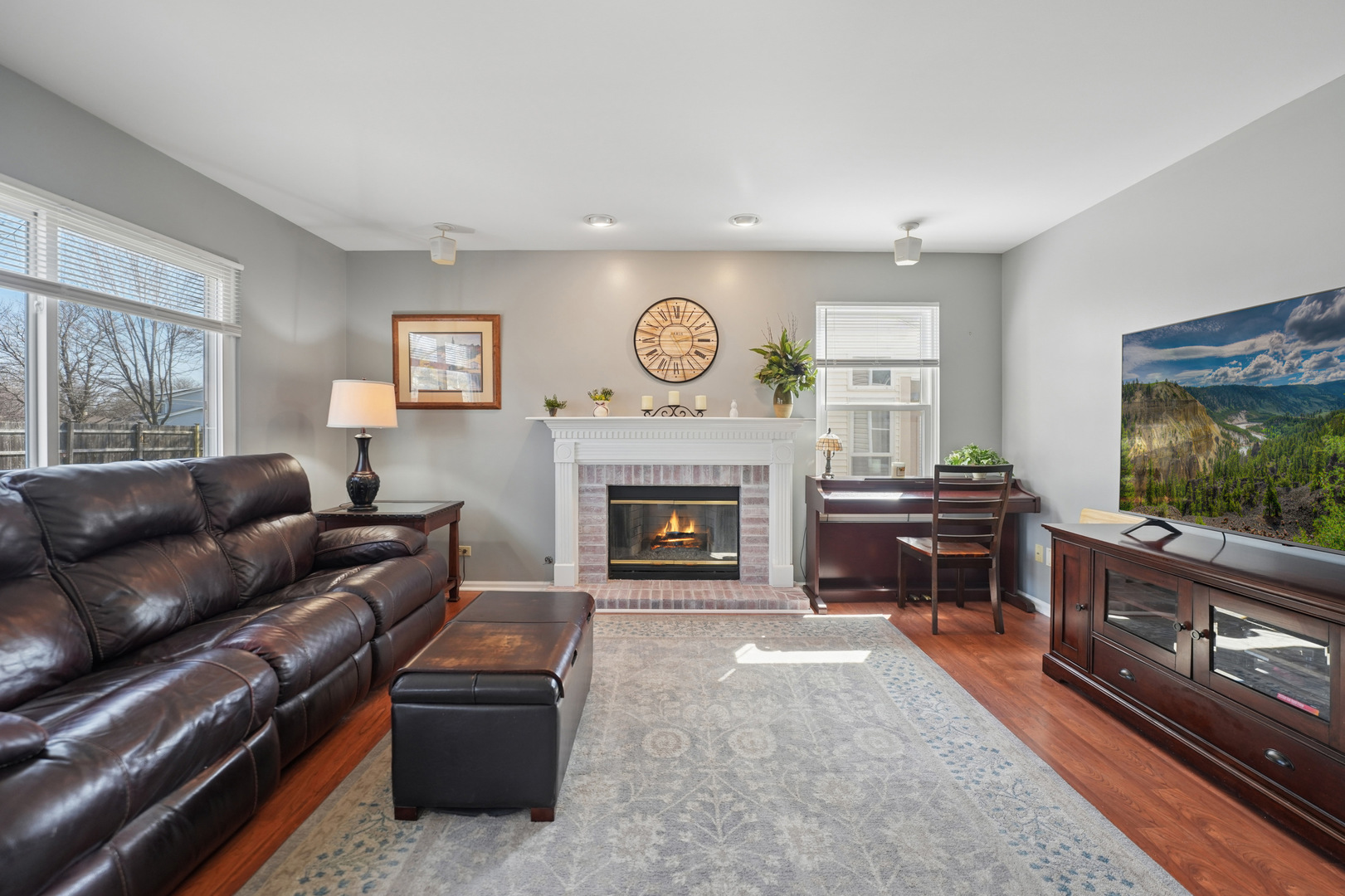 829 Renaissance Drive, Carol Stream, IL 60188