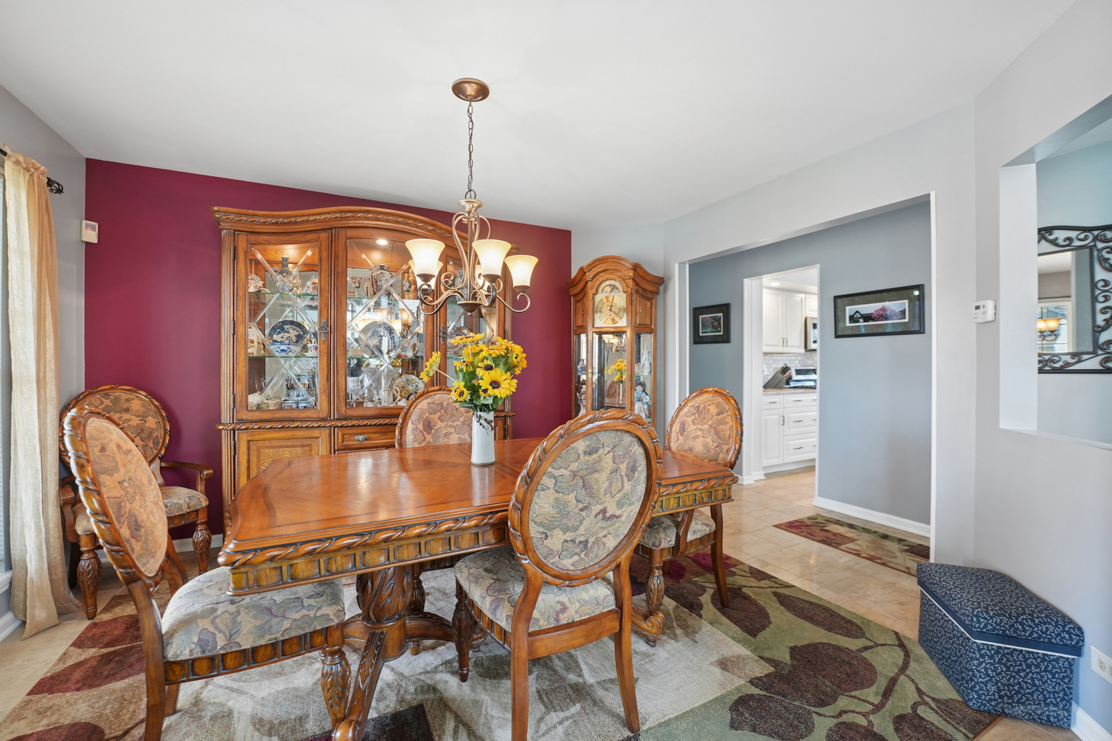 829 Renaissance Drive, Carol Stream, IL 60188