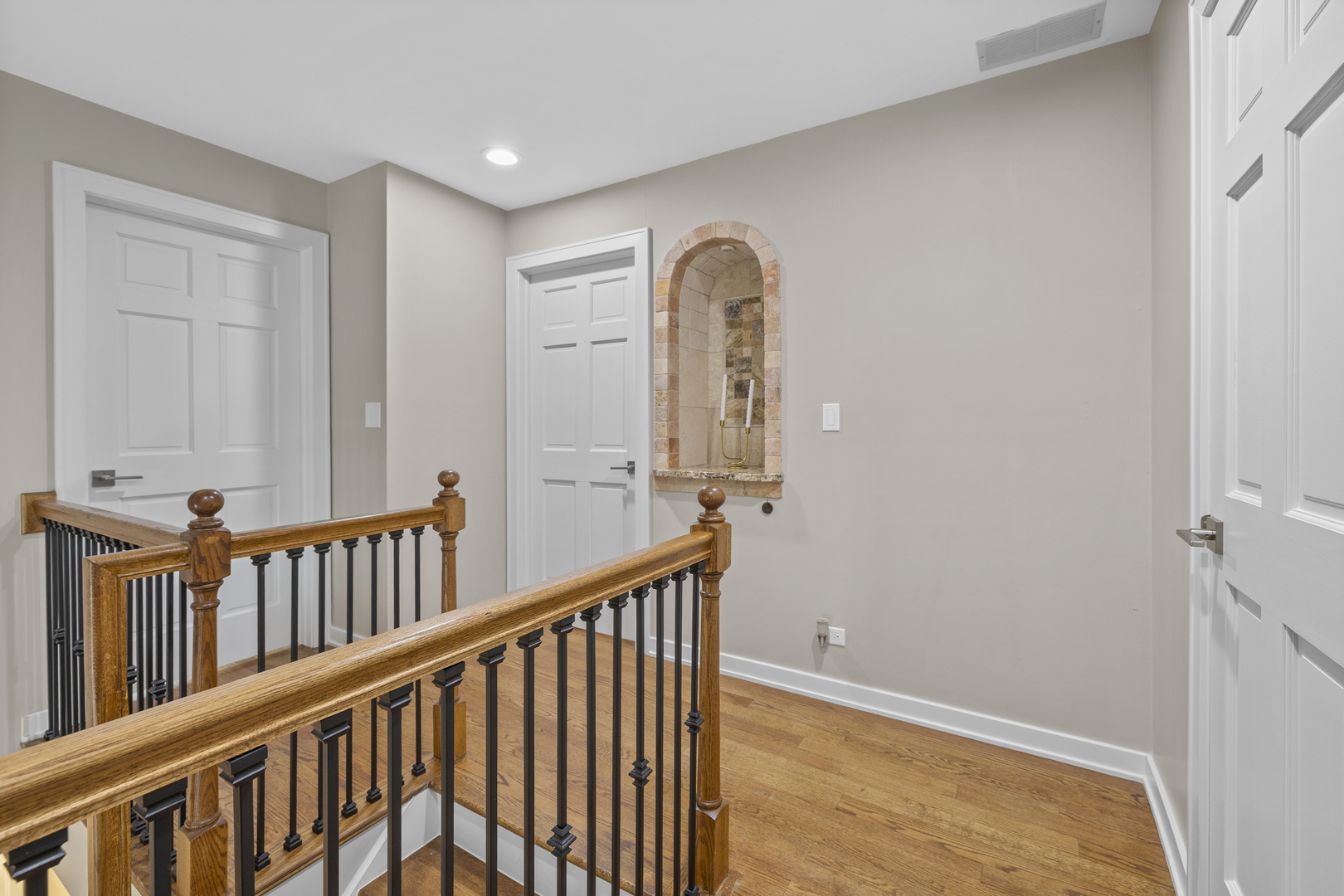 145 E Raleigh Court, Bloomingdale, IL 60108