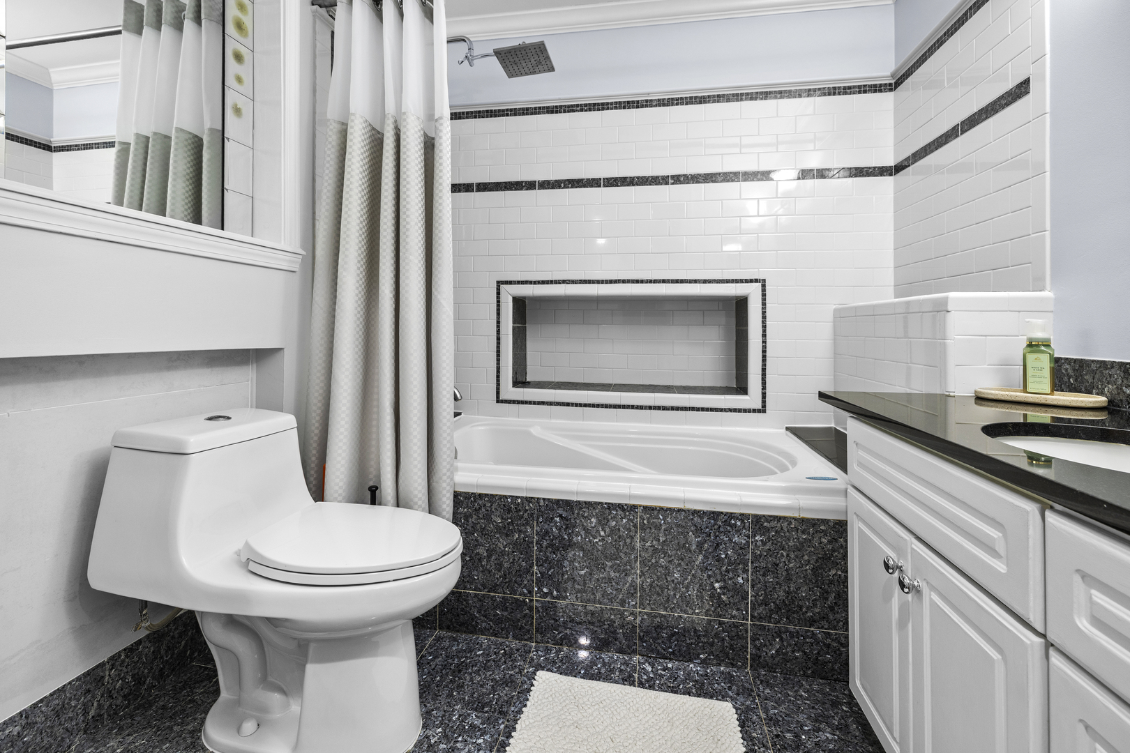 145 E Raleigh Court, Bloomingdale, IL 60108