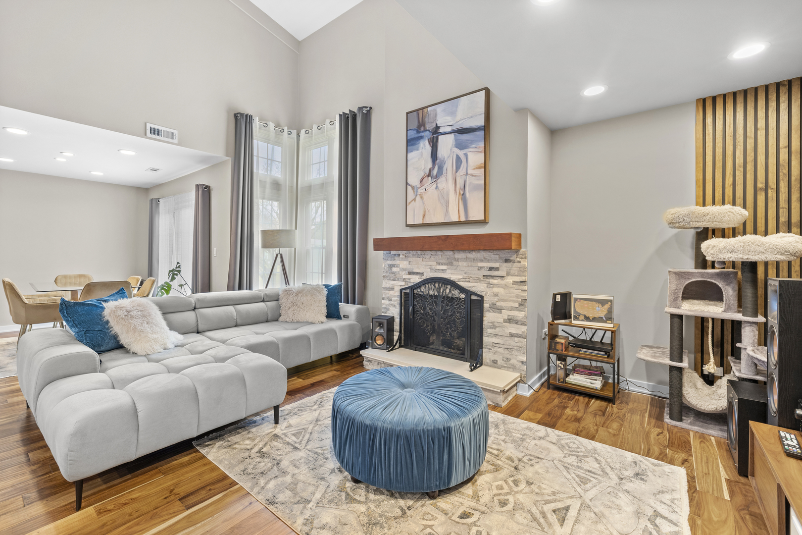 145 E Raleigh Court, Bloomingdale, IL 60108