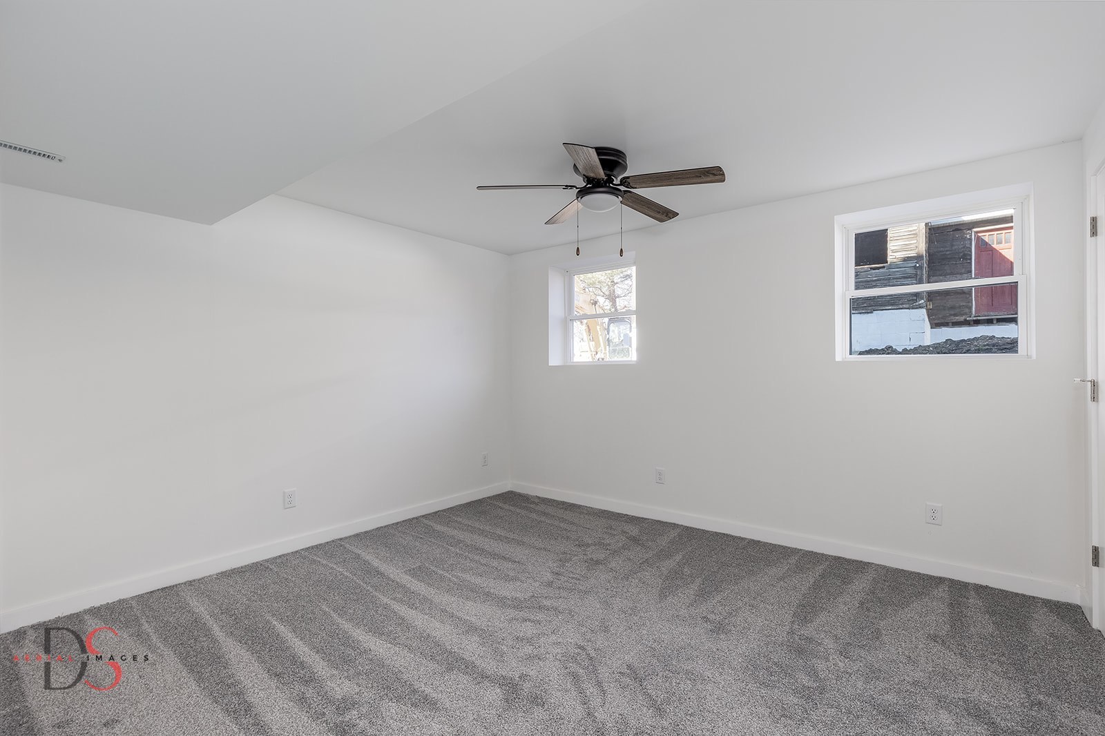 130 W Scott Street, Seneca, IL 61360