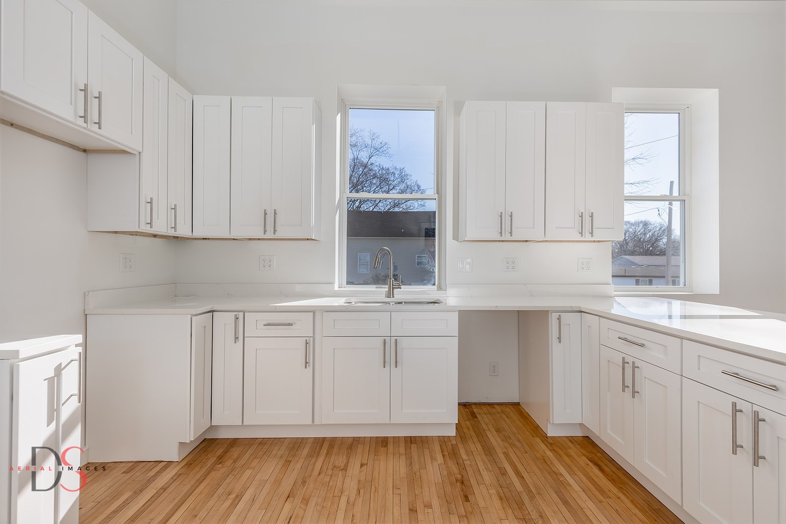 130 W Scott Street, Seneca, IL 61360