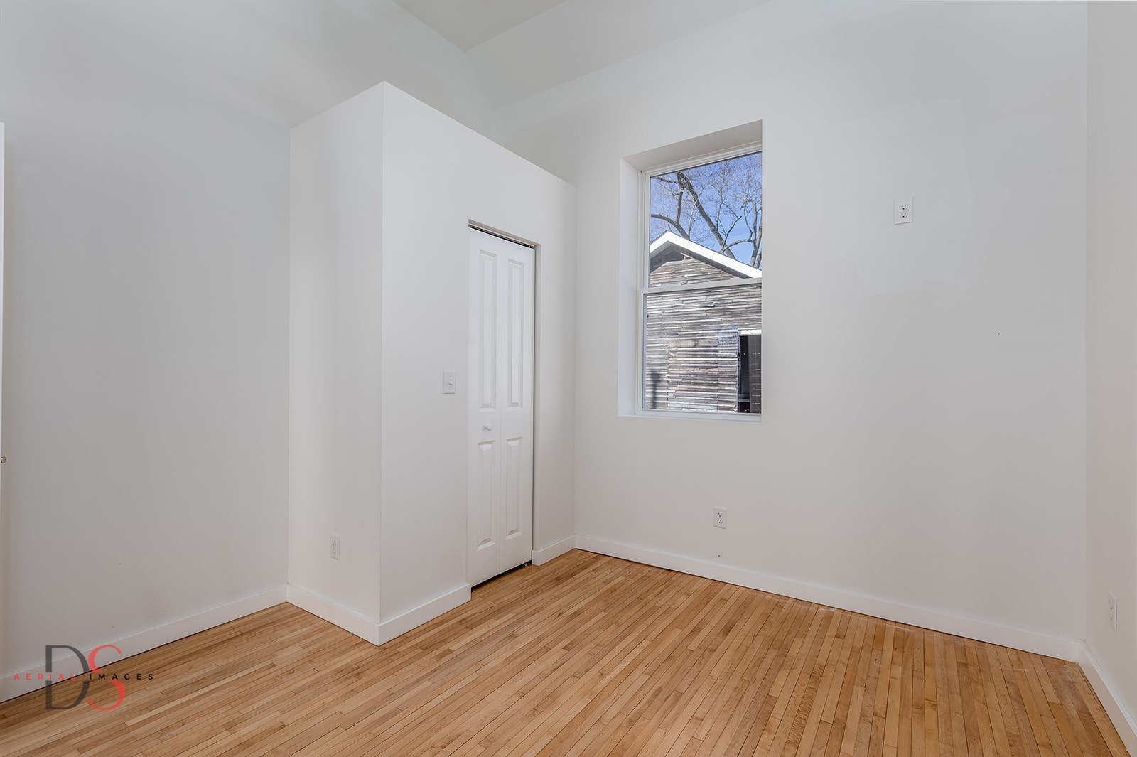 130 W Scott Street, Seneca, IL 61360