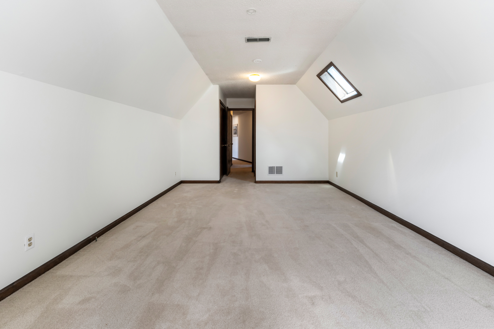 1908 Woodfield Road, Champaign, IL 61822