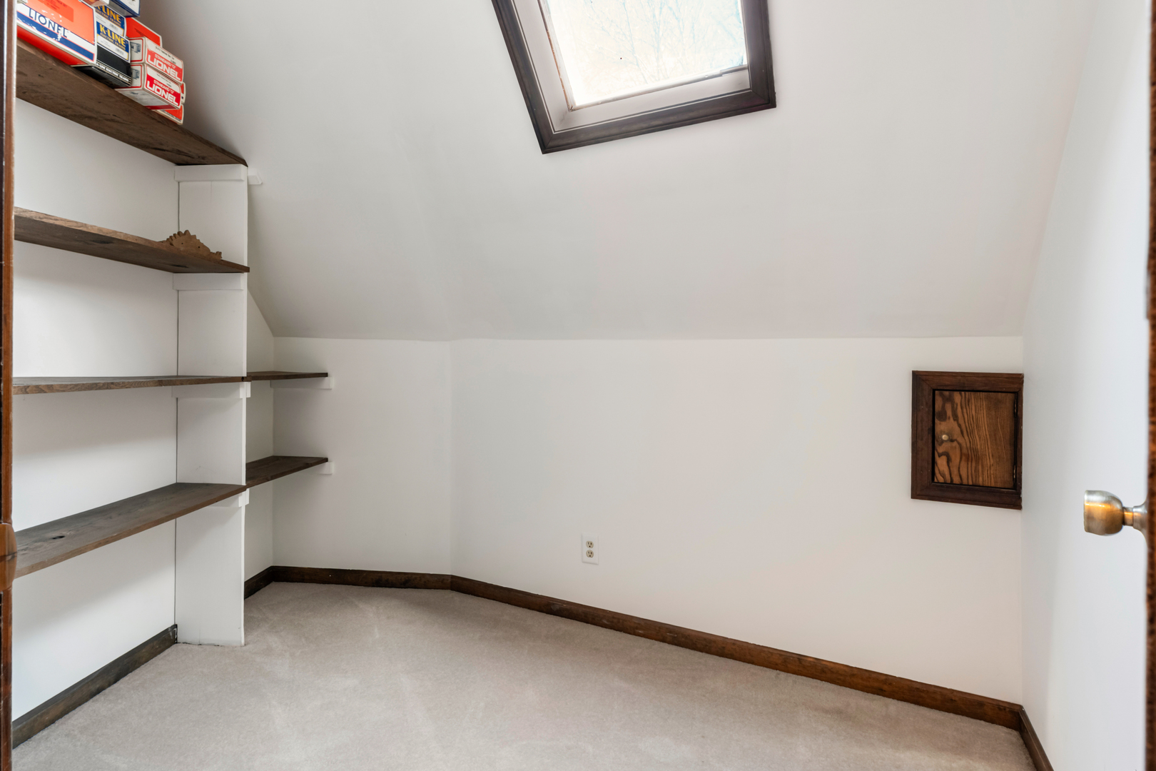 1908 Woodfield Road, Champaign, IL 61822