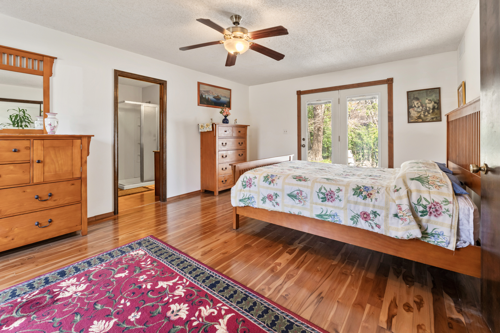 1908 Woodfield Road, Champaign, IL 61822