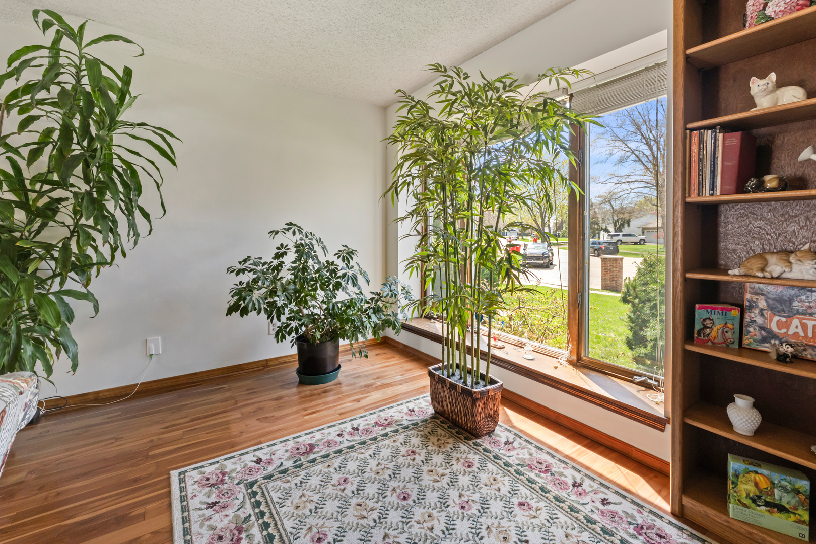 1908 Woodfield Road, Champaign, IL 61822