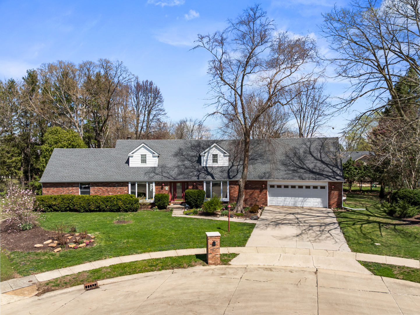 1908 Woodfield Road, Champaign, IL 61822