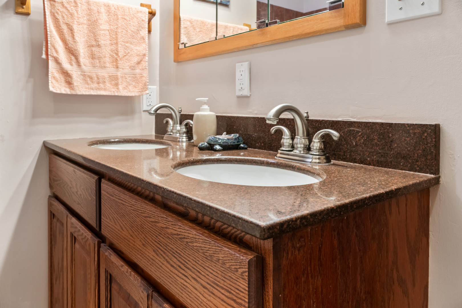 1908 Woodfield Road, Champaign, IL 61822