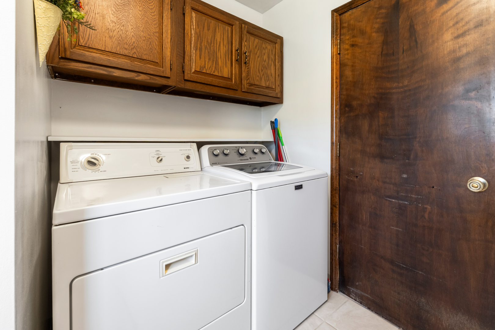 1908 Woodfield Road, Champaign, IL 61822