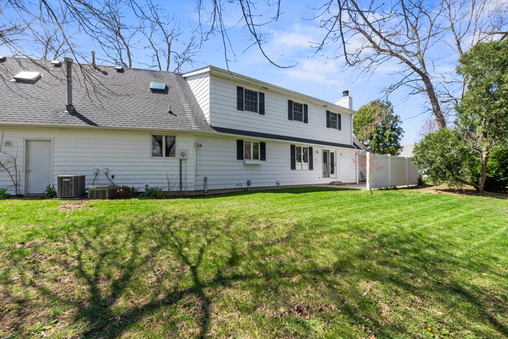 1908 Woodfield Road, Champaign, IL 61822