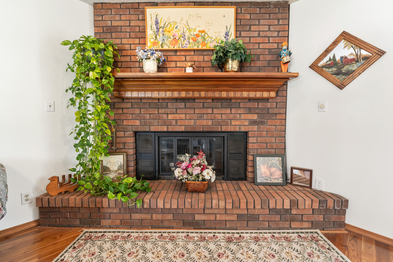 1908 Woodfield Road, Champaign, IL 61822