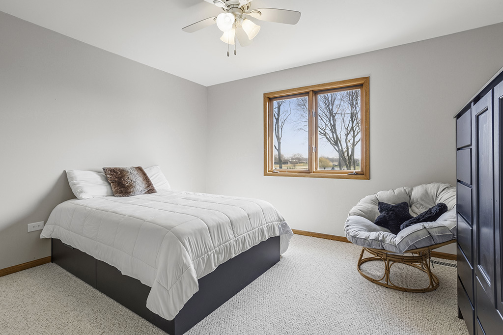 26511 S Overland Drive, Channahon, IL 60410