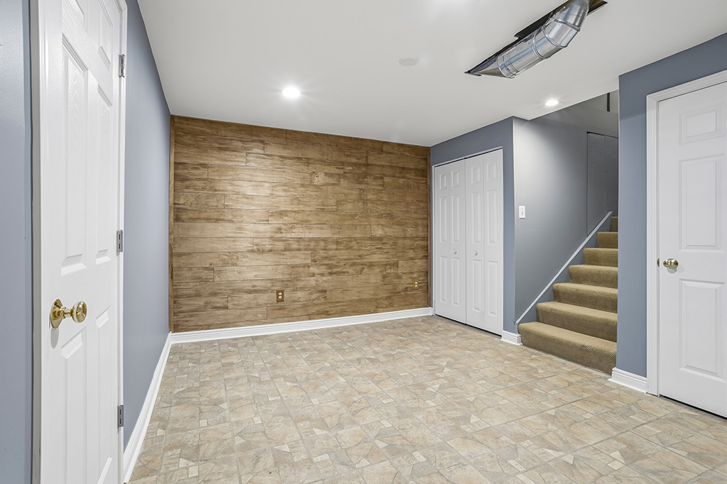 26511 S Overland Drive, Channahon, IL 60410