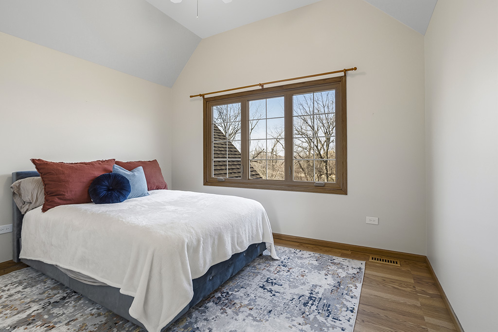 26511 S Overland Drive, Channahon, IL 60410