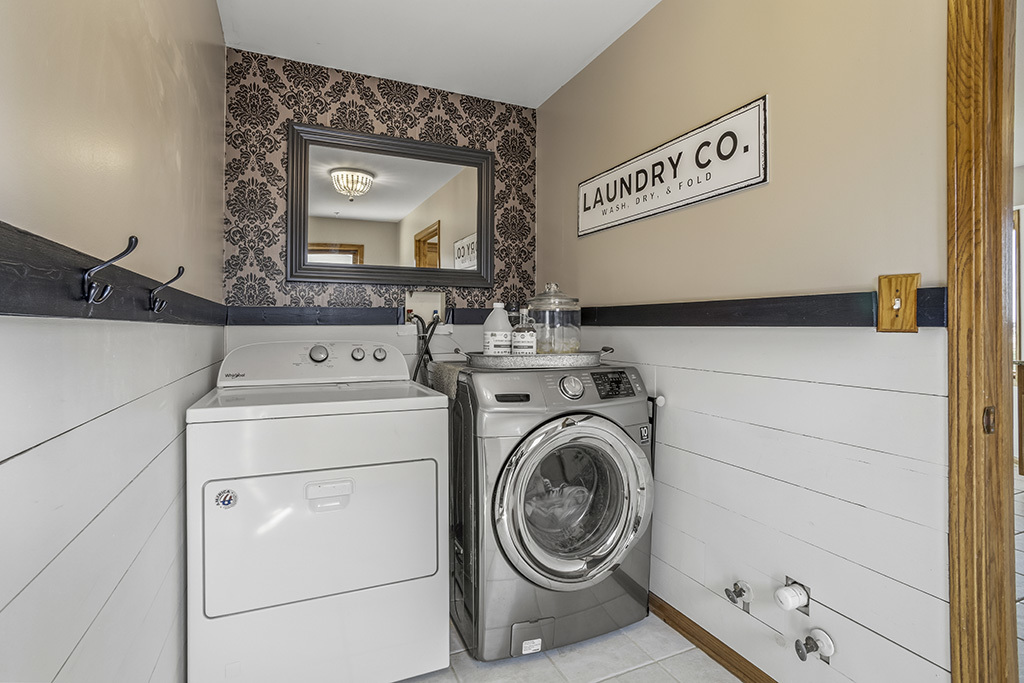 26511 S Overland Drive, Channahon, IL 60410