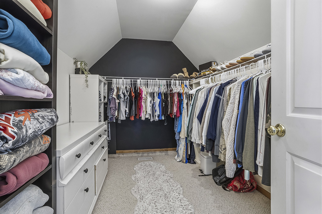 26511 S Overland Drive, Channahon, IL 60410